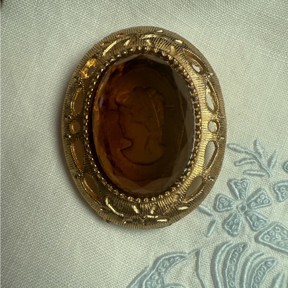 Vintage Amber Glass Cameo